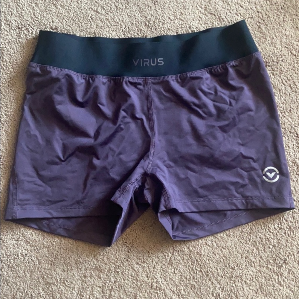 Virus training short